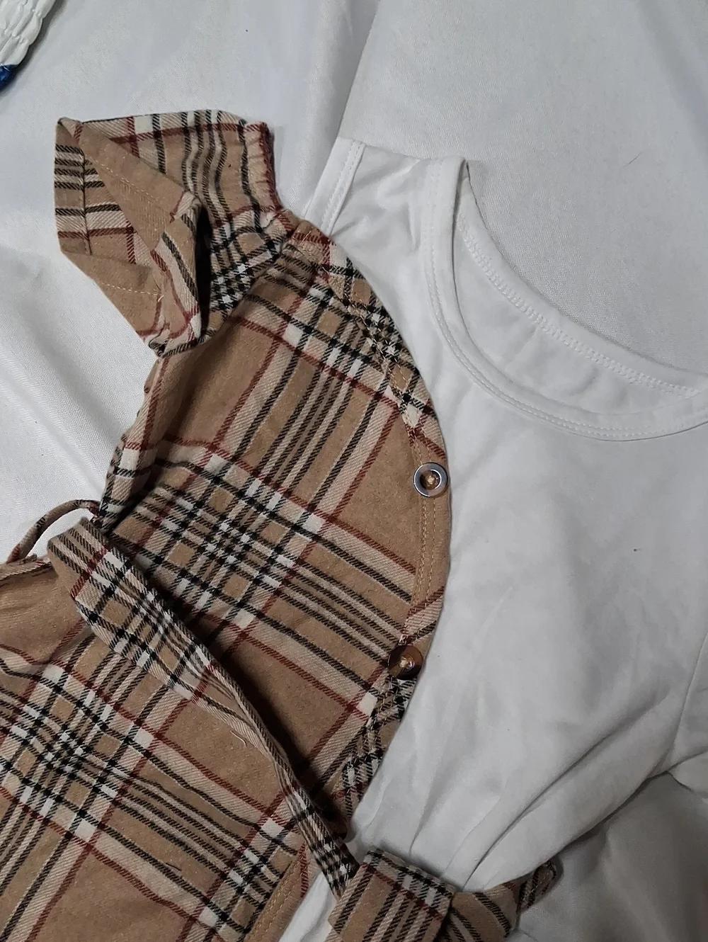 Girls 5T Brown Plaid & White Dress W/belt And 2 Pc White Butterfly Outfit.